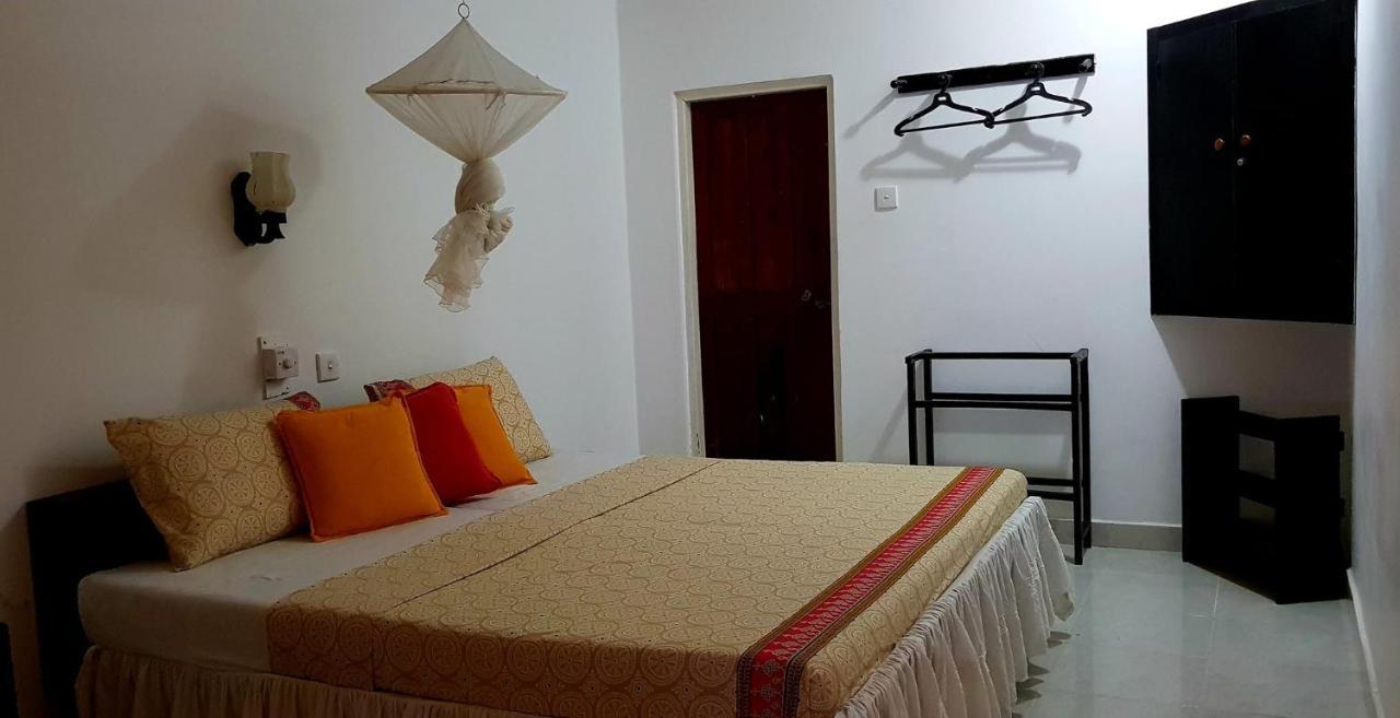 Sea Shine Guest House Hikkaduwa Exterior foto